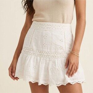 American Eagle Eyelet Lace Mini Skirt M Cotton Y2K Bohemian Boho Cottagecore